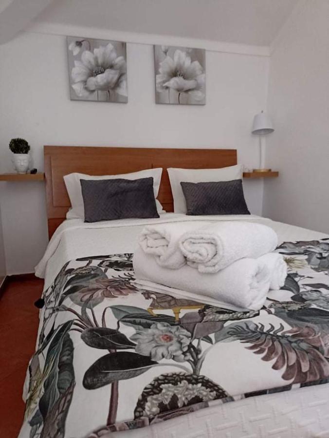 Moradia Meca - Casas Para Ferias Nazaré Eksteriør billede